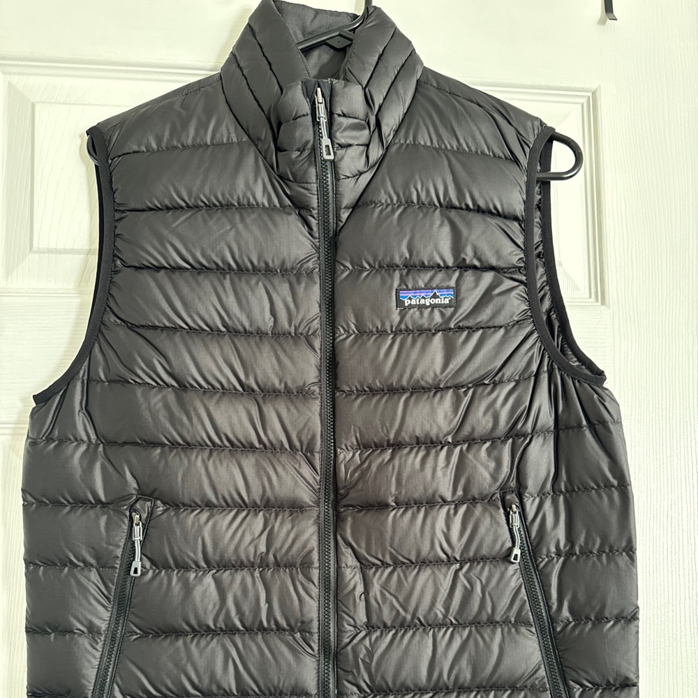 Patagonia Men’s Down Sweater Vest size S NWOT
